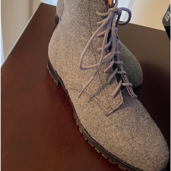 JJill Grey Lace Up Ankle Boots, Size 7 - Picture 3 of 6